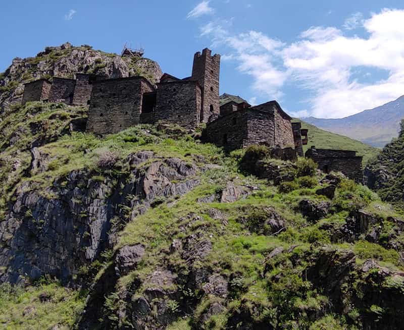 Khevsureti on the Greater Caucasus - fortified villages of Schatili and Muzo