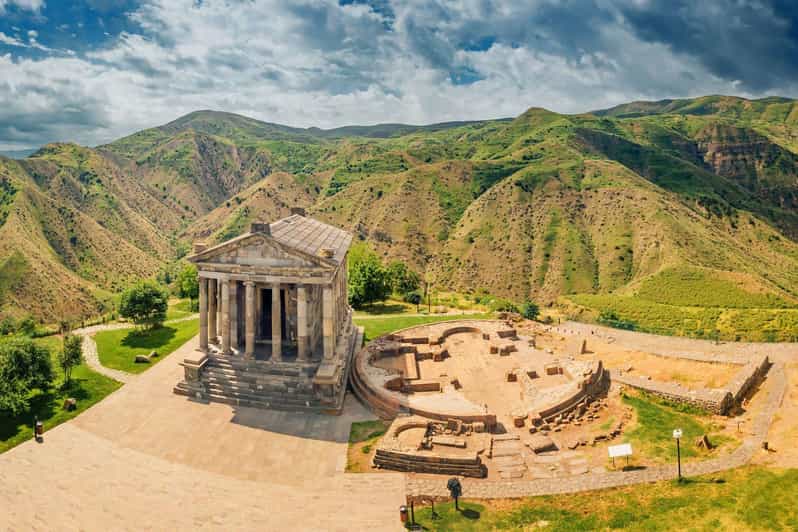 Yerevan – Geghard – Garni – Yerevan